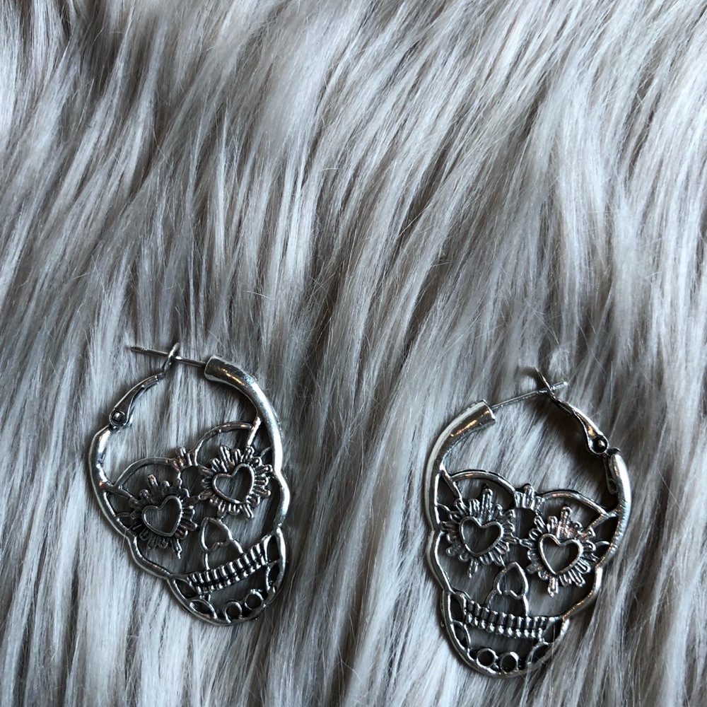 Skull Hoop Earrings - Picture 5 of 6